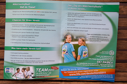 2009-09-17_07-24-12-DFB-Flyer-_MG_9329 DFB-Flyer Michelle Schweinhardt, Svenja Rode