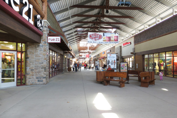 Wisconsin Dells - Tanger Outlet